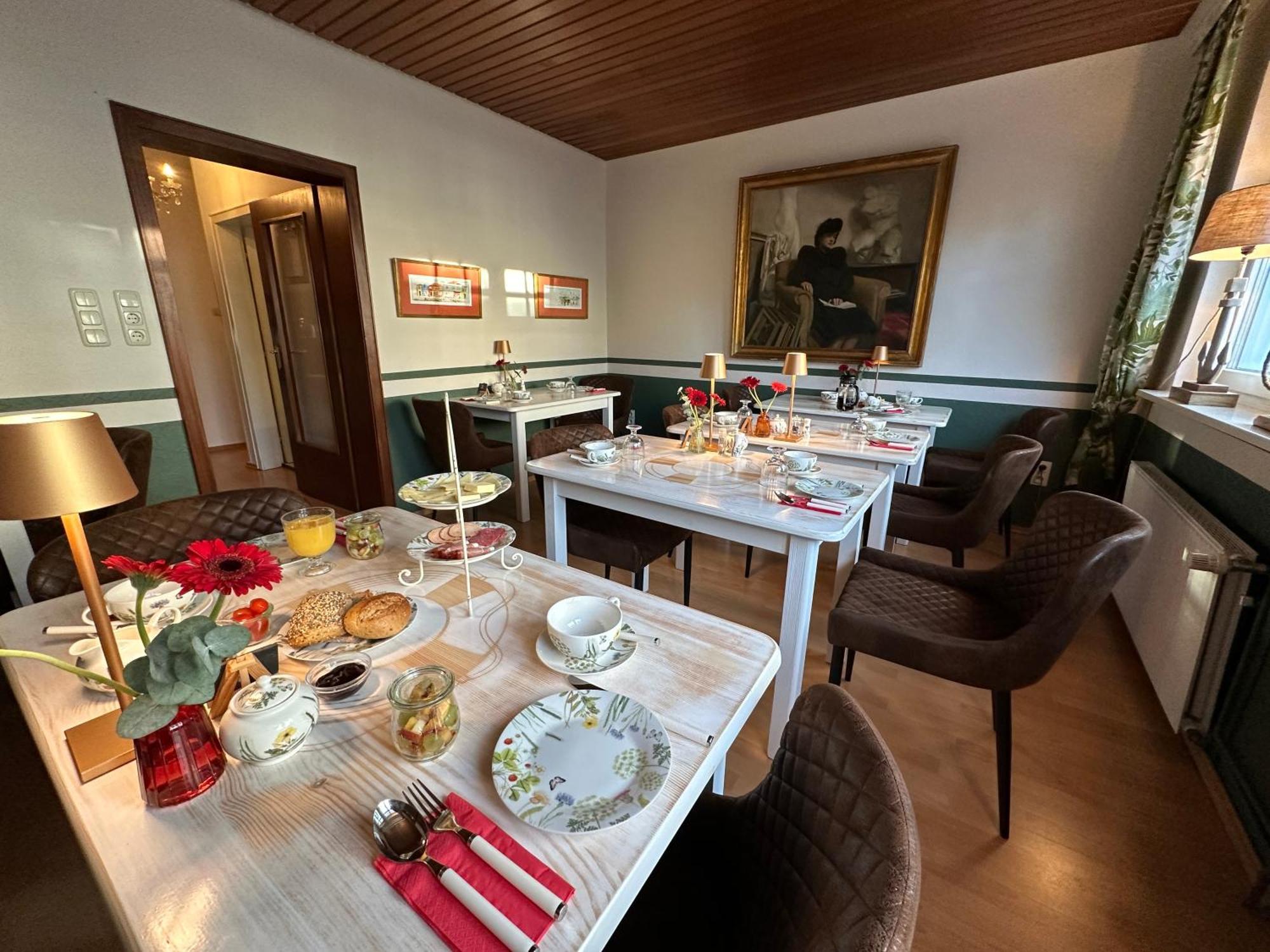 Villa Pension Strandhaus - Adults Only Lübeck Buitenkant foto