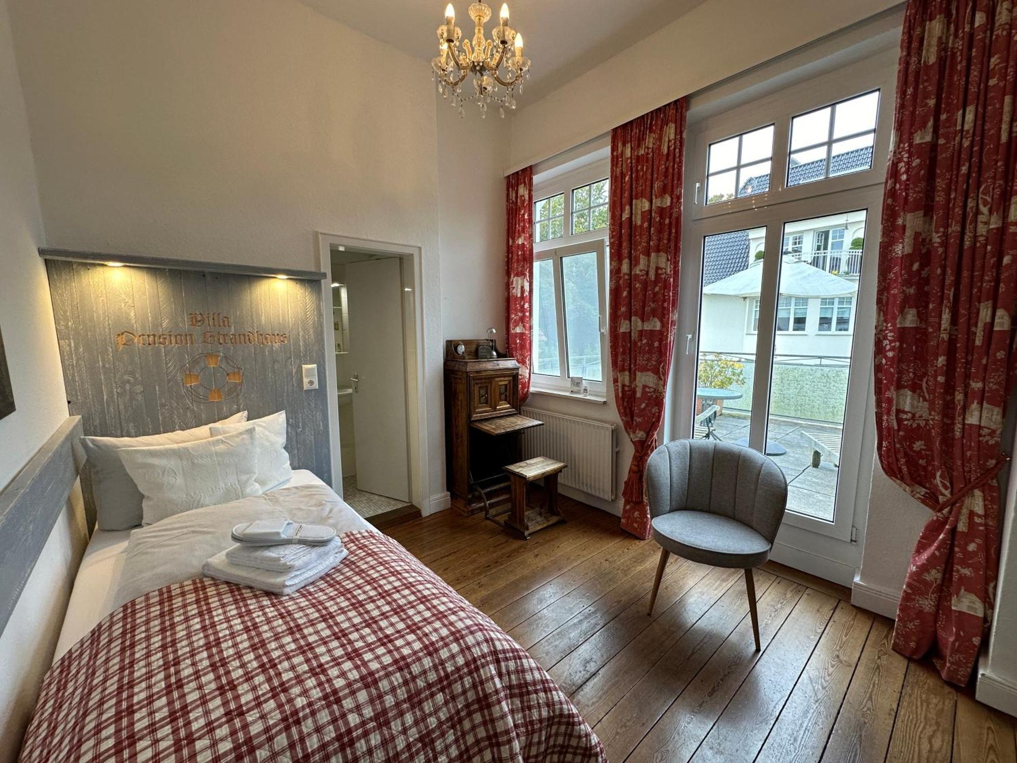 Villa Pension Strandhaus - Adults Only Lübeck Buitenkant foto
