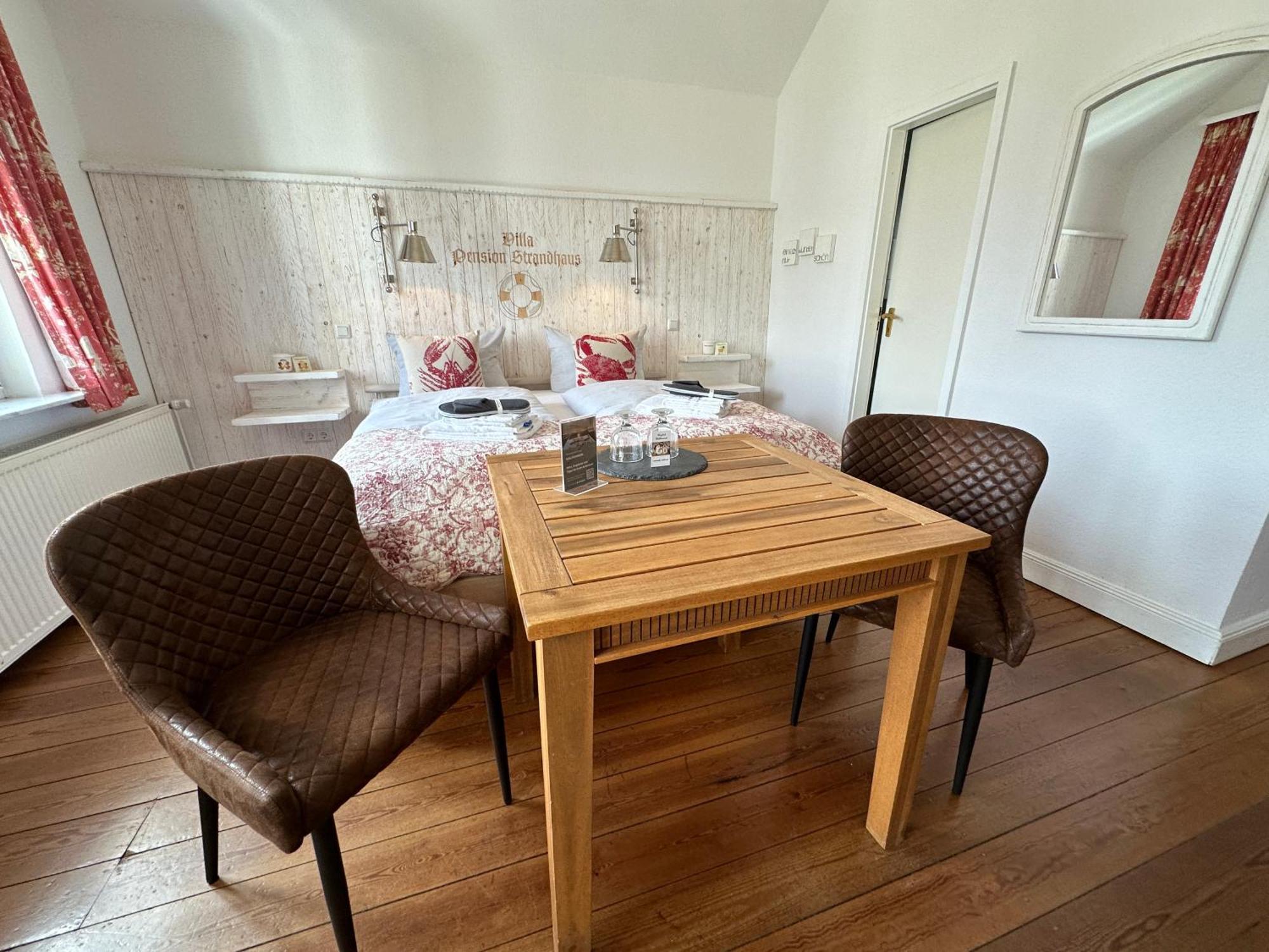 Villa Pension Strandhaus - Adults Only Lübeck Buitenkant foto