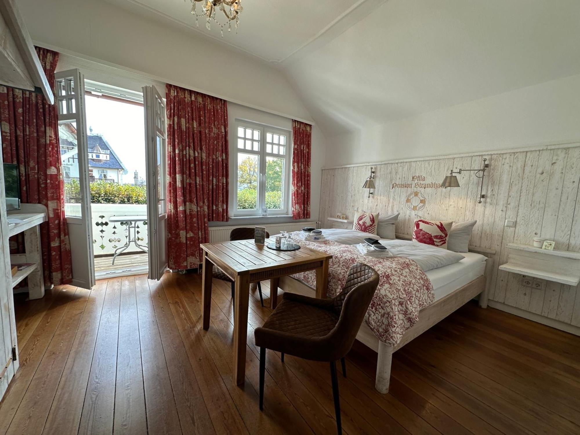 Villa Pension Strandhaus - Adults Only Lübeck Buitenkant foto