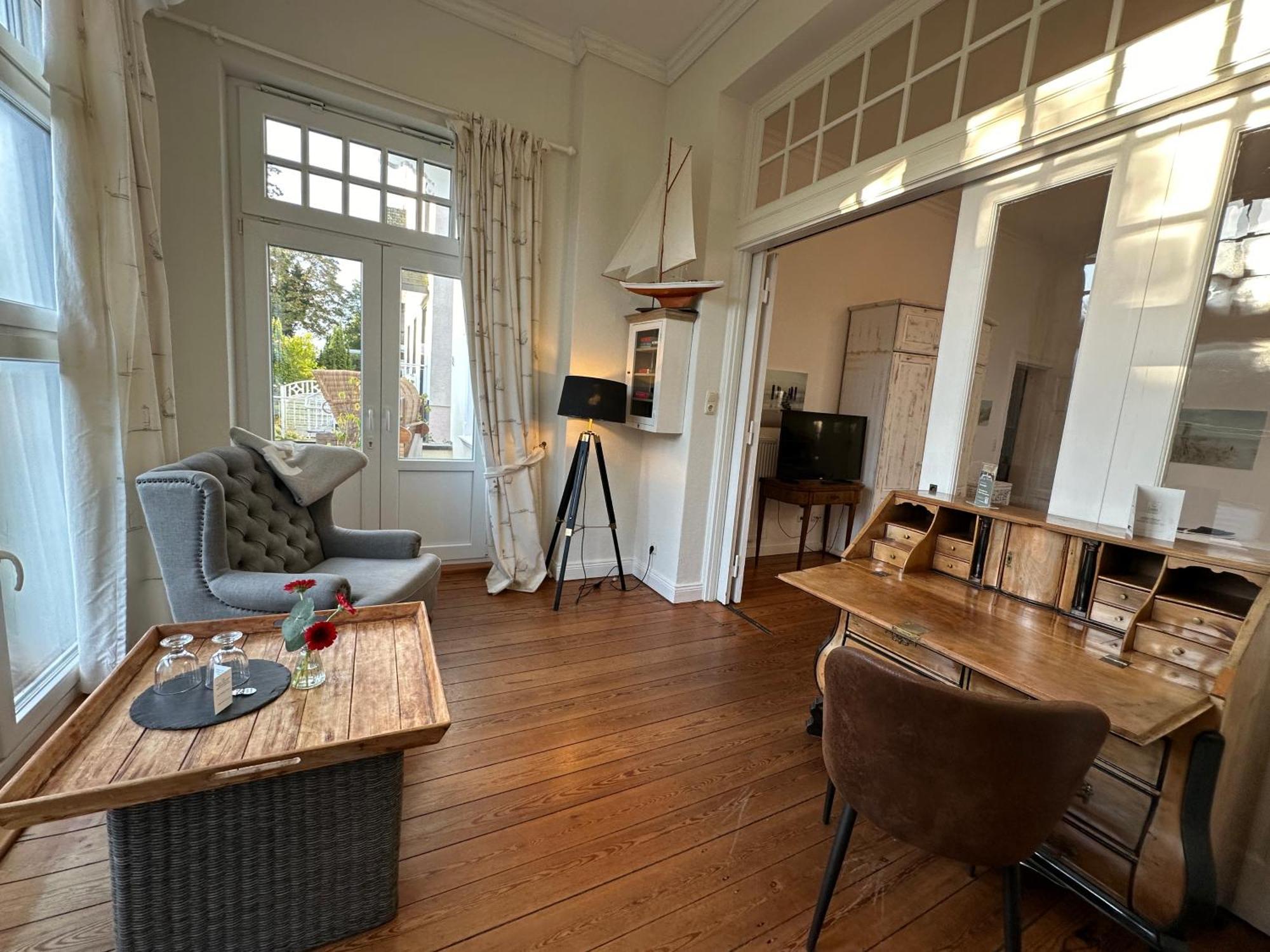 Villa Pension Strandhaus - Adults Only Lübeck Buitenkant foto