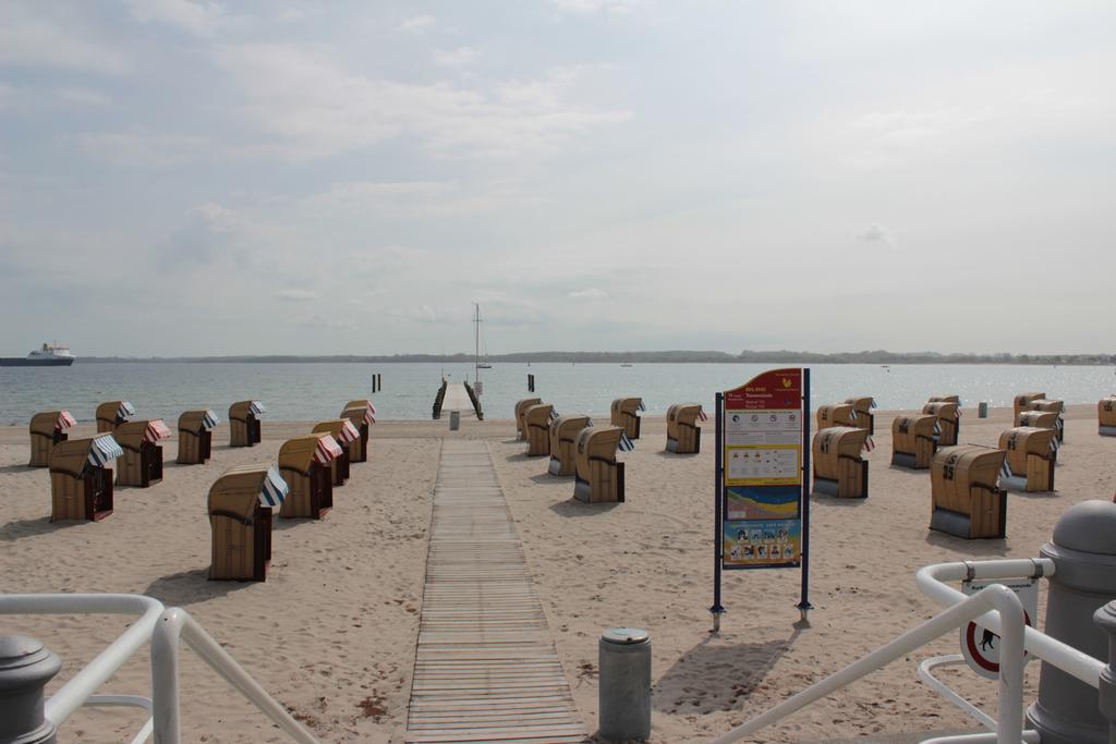 Villa Pension Strandhaus - Adults Only Lübeck Buitenkant foto