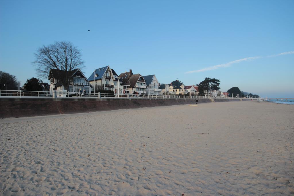 Villa Pension Strandhaus - Adults Only Lübeck Buitenkant foto